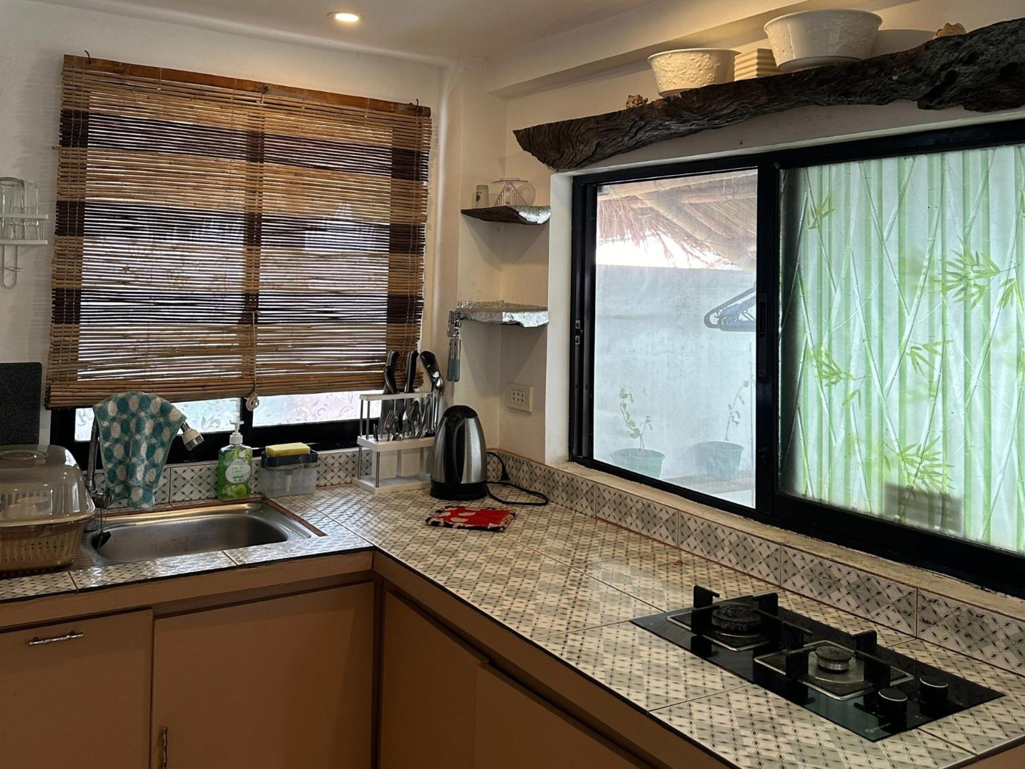 Niu Ohana East Bay Apartments Balabag  Экстерьер фото