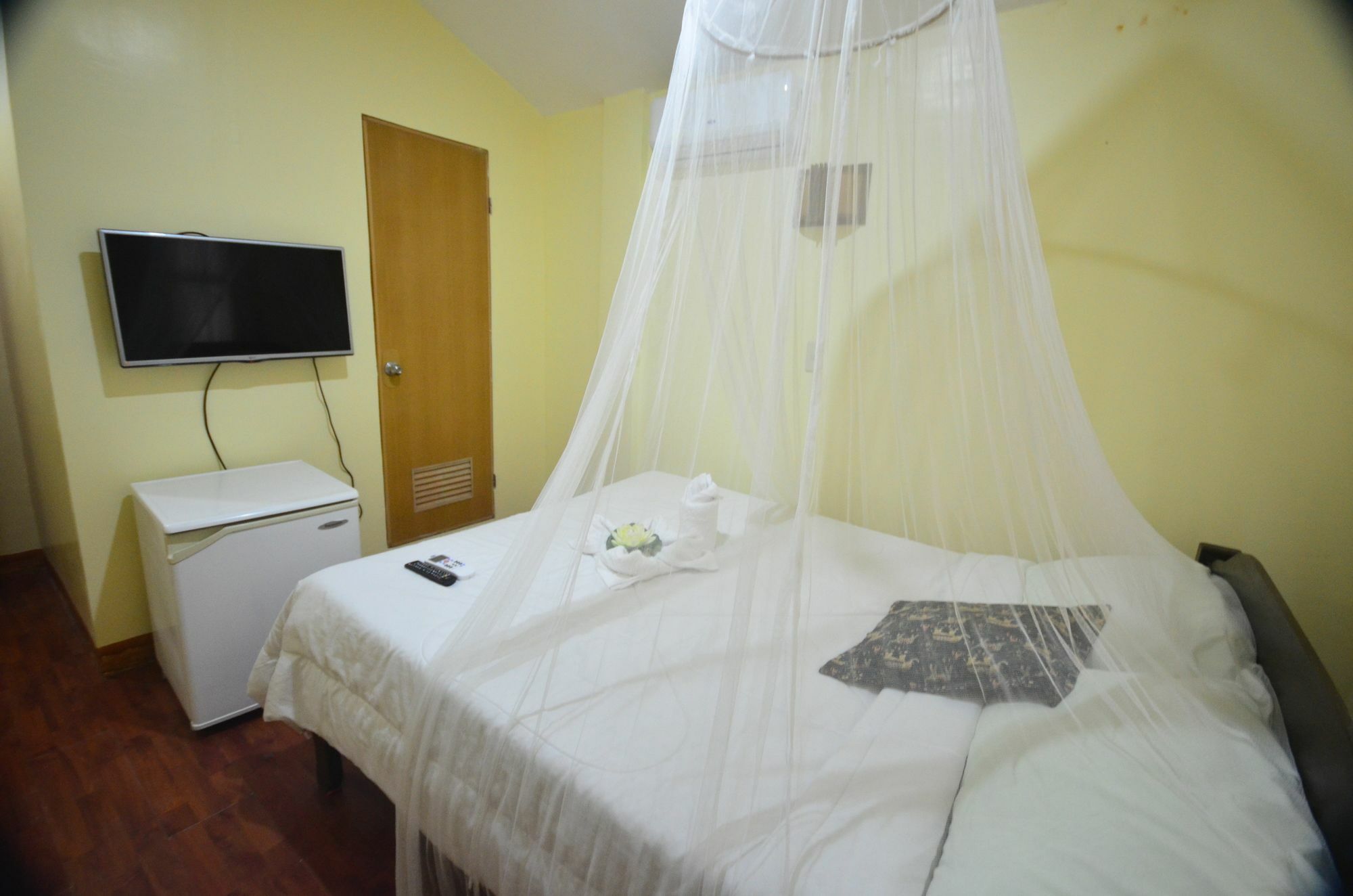 Niu Ohana East Bay Apartments Balabag  Экстерьер фото